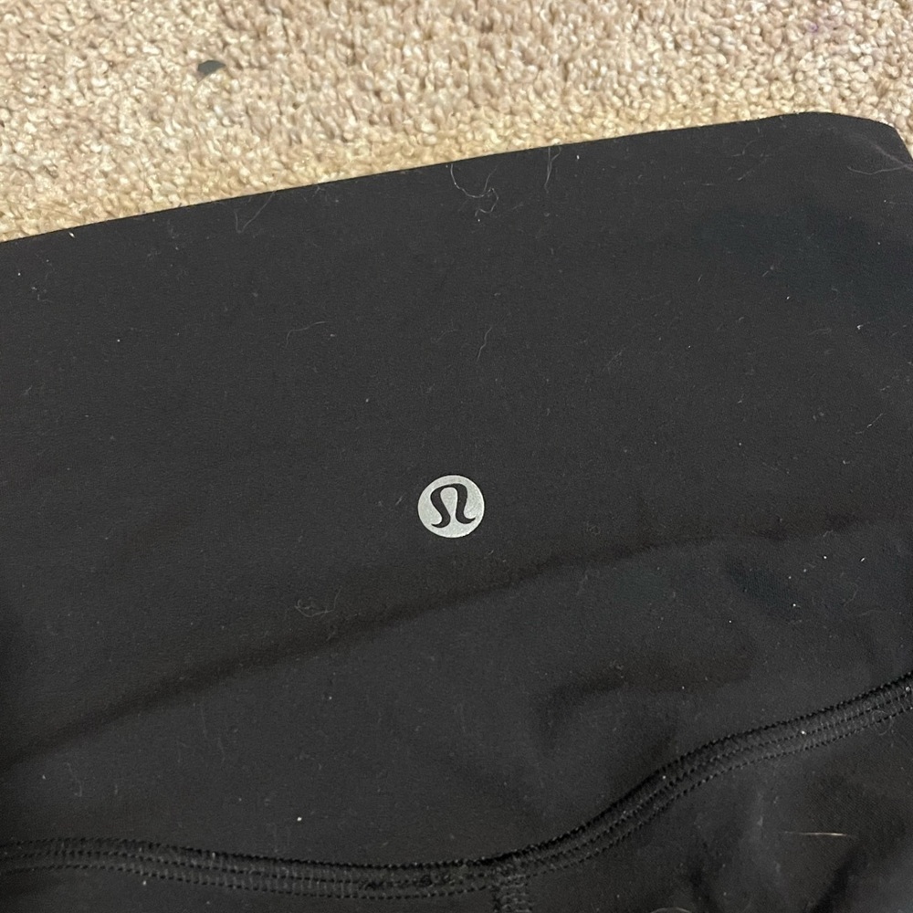 black lulu align leggings